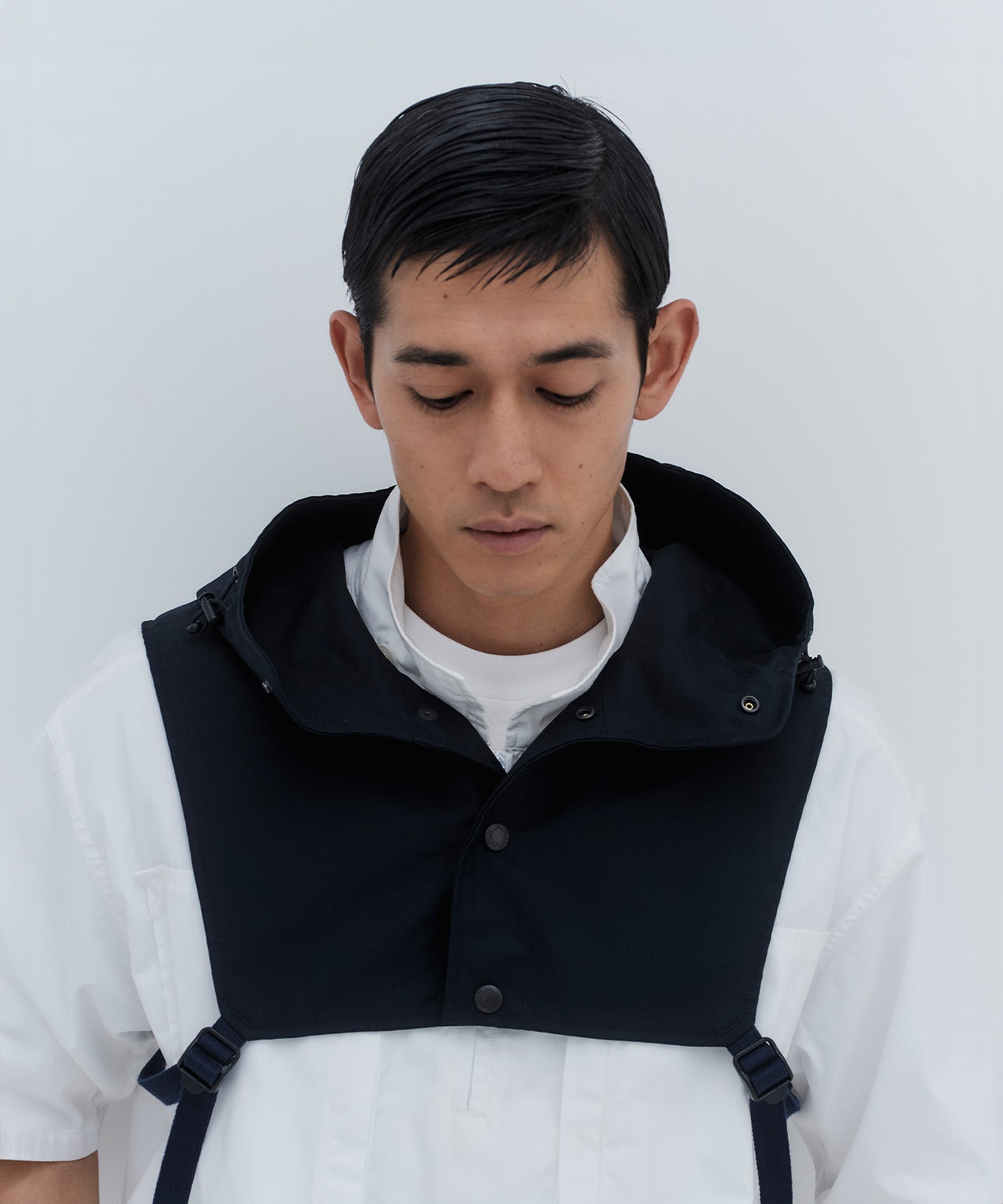DETACHABLE HOOD