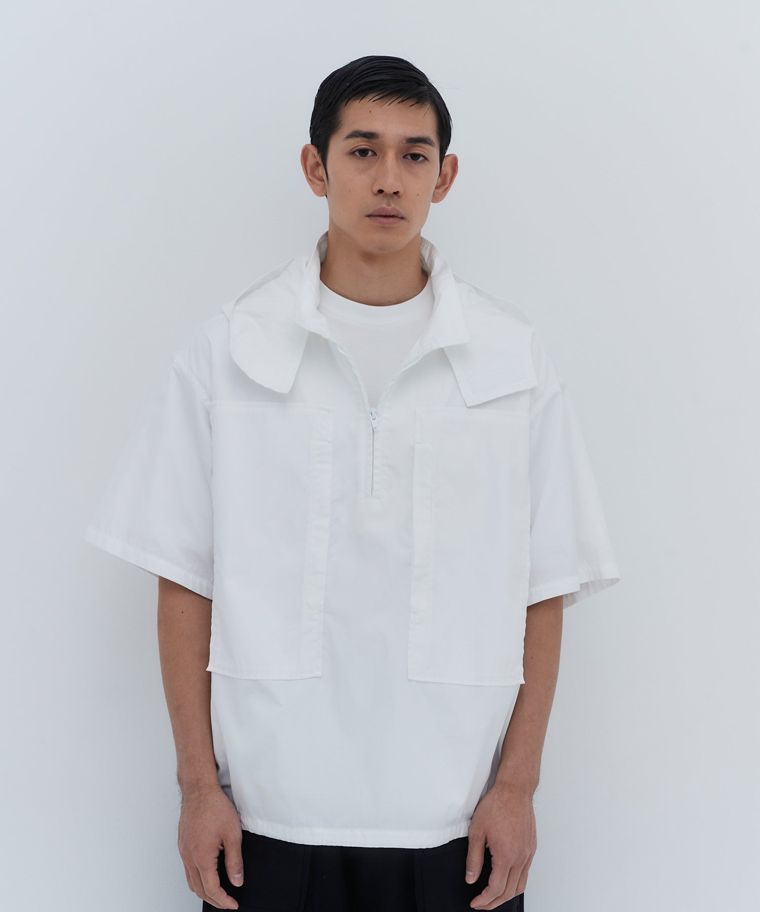 HALF ZIP HOODED SHIRT