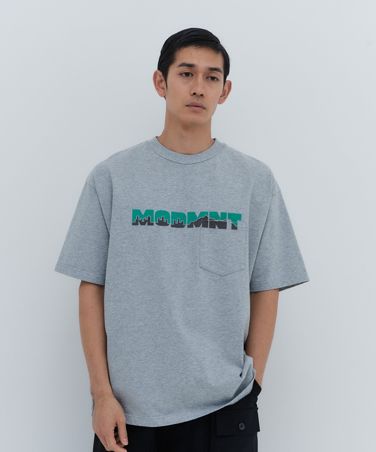MODMNT LOGO TEE