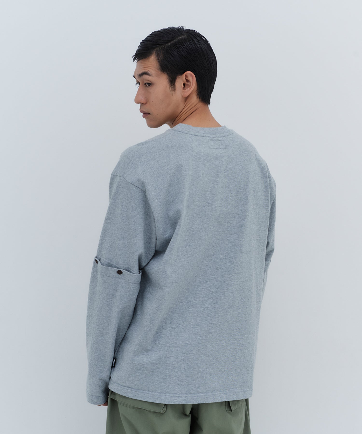 着用モデル：メンズ 180cm ／ 着用サイズ：L