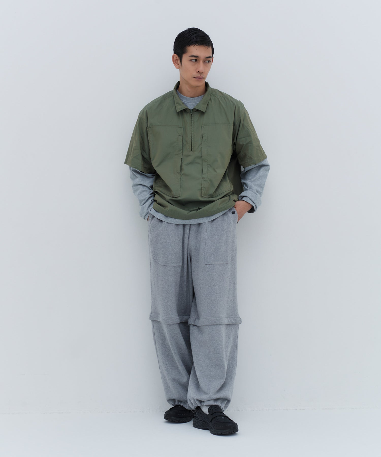 HALF ZIP HOODED SHIRT