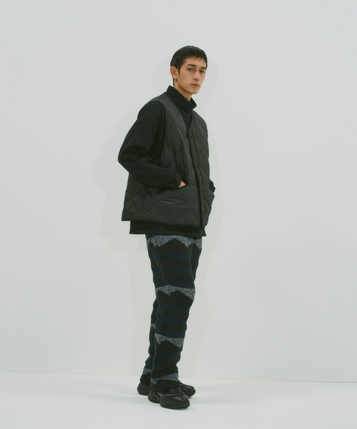 LINER DOWN VEST