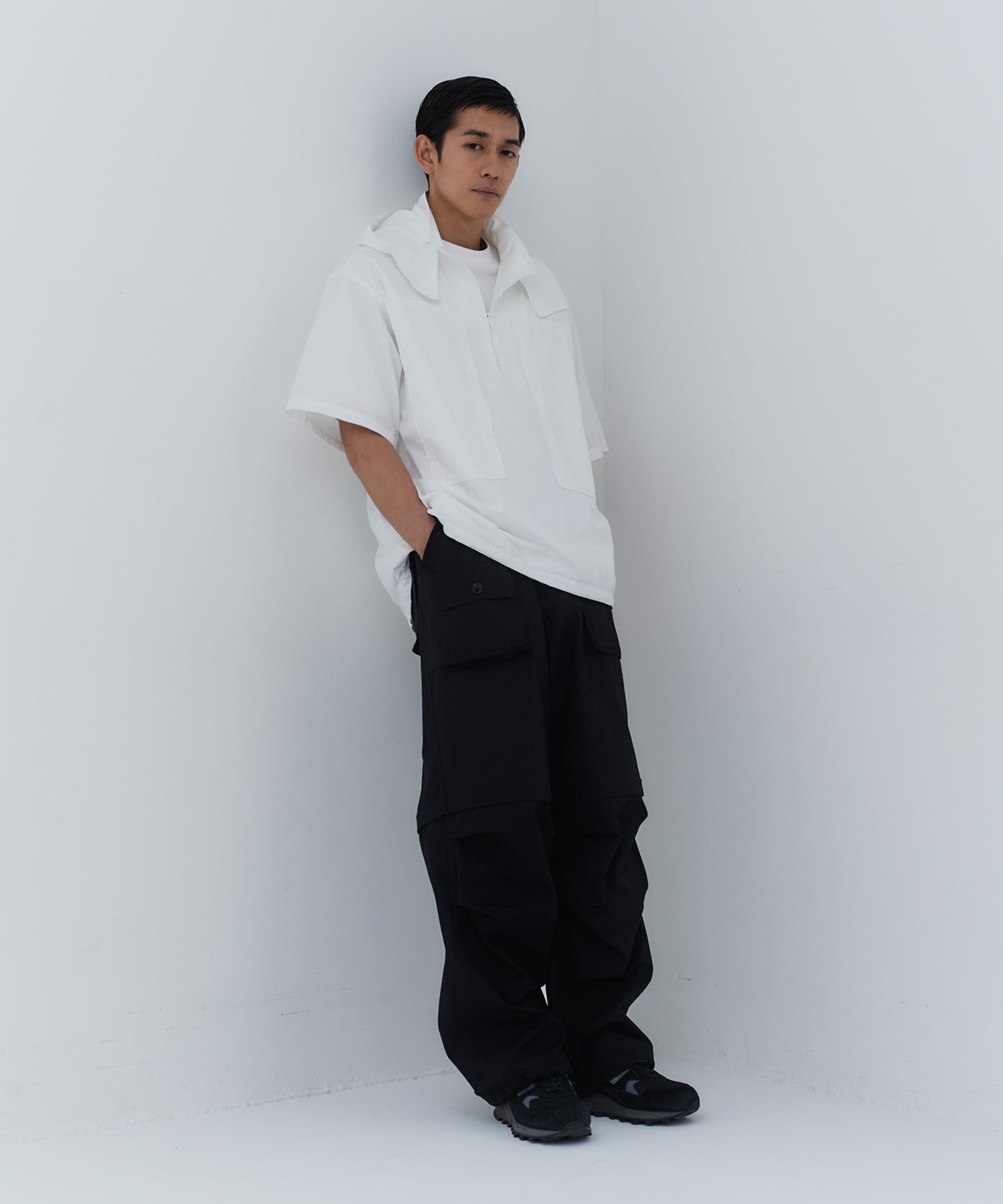 HALF ZIP HOODED SHIRT