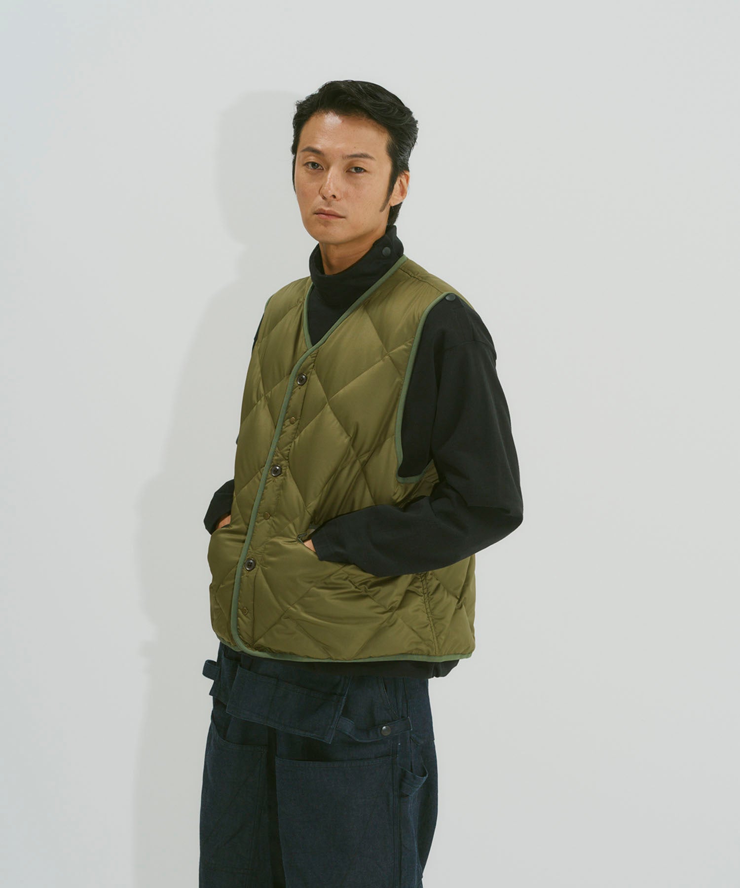 LINER DOWN VEST
