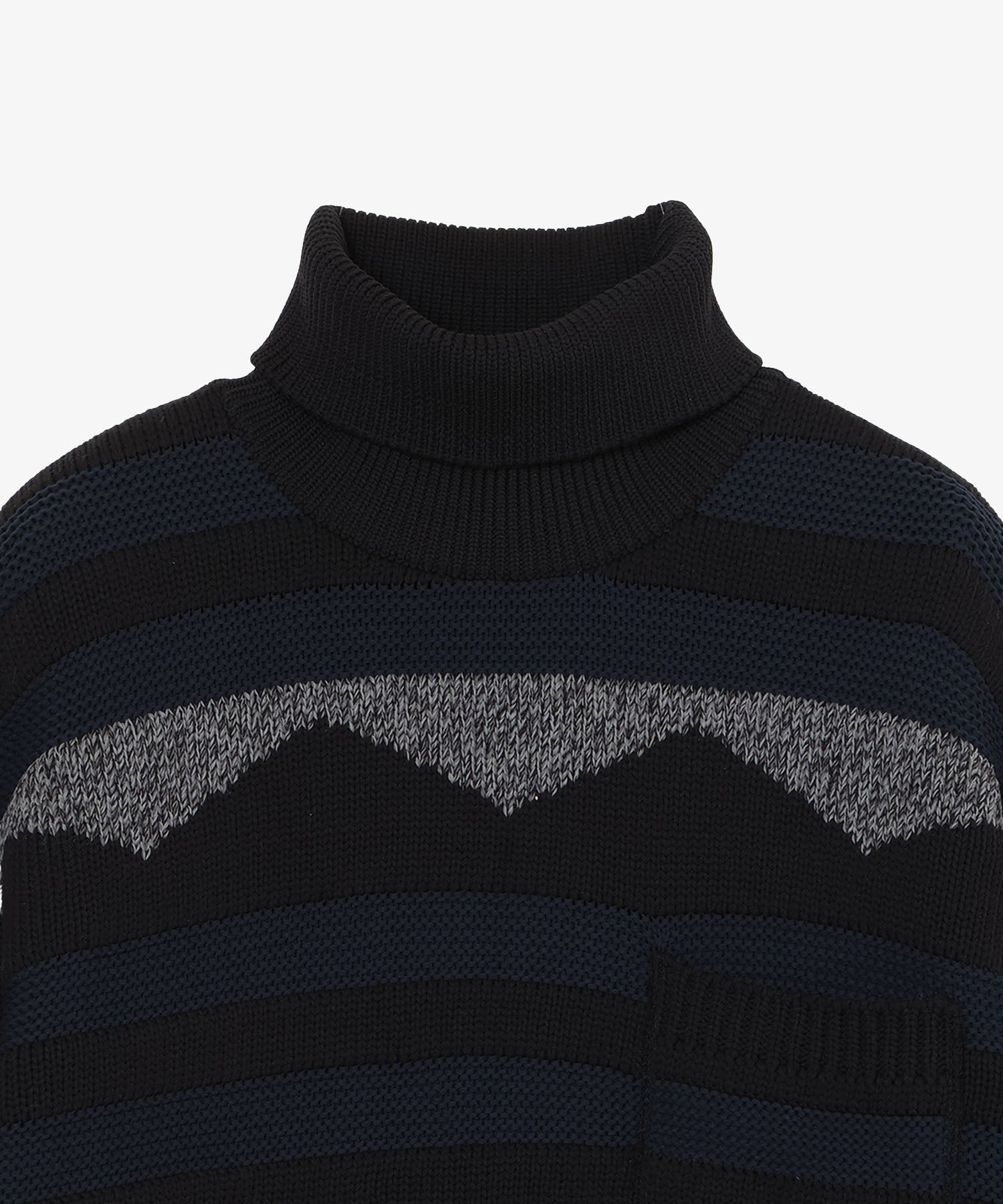 OVERSIZED TURTLENECK SWEATER