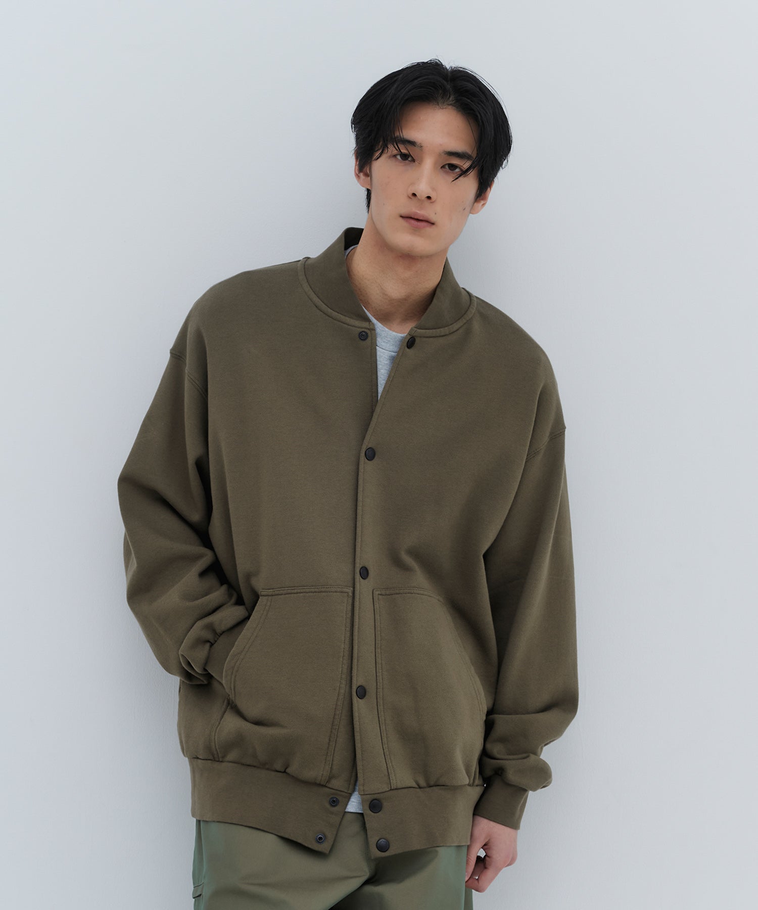 m*e様 TTT_MSW Crew neck cardigan GREYカーディ m*e様 TTT_MSW Crew neck cardigan GREYカーディ - メルカリ
