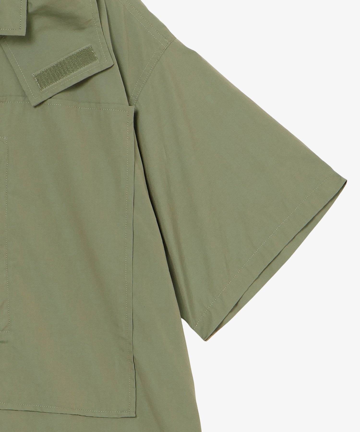 HALF ZIP HOODED SHIRT