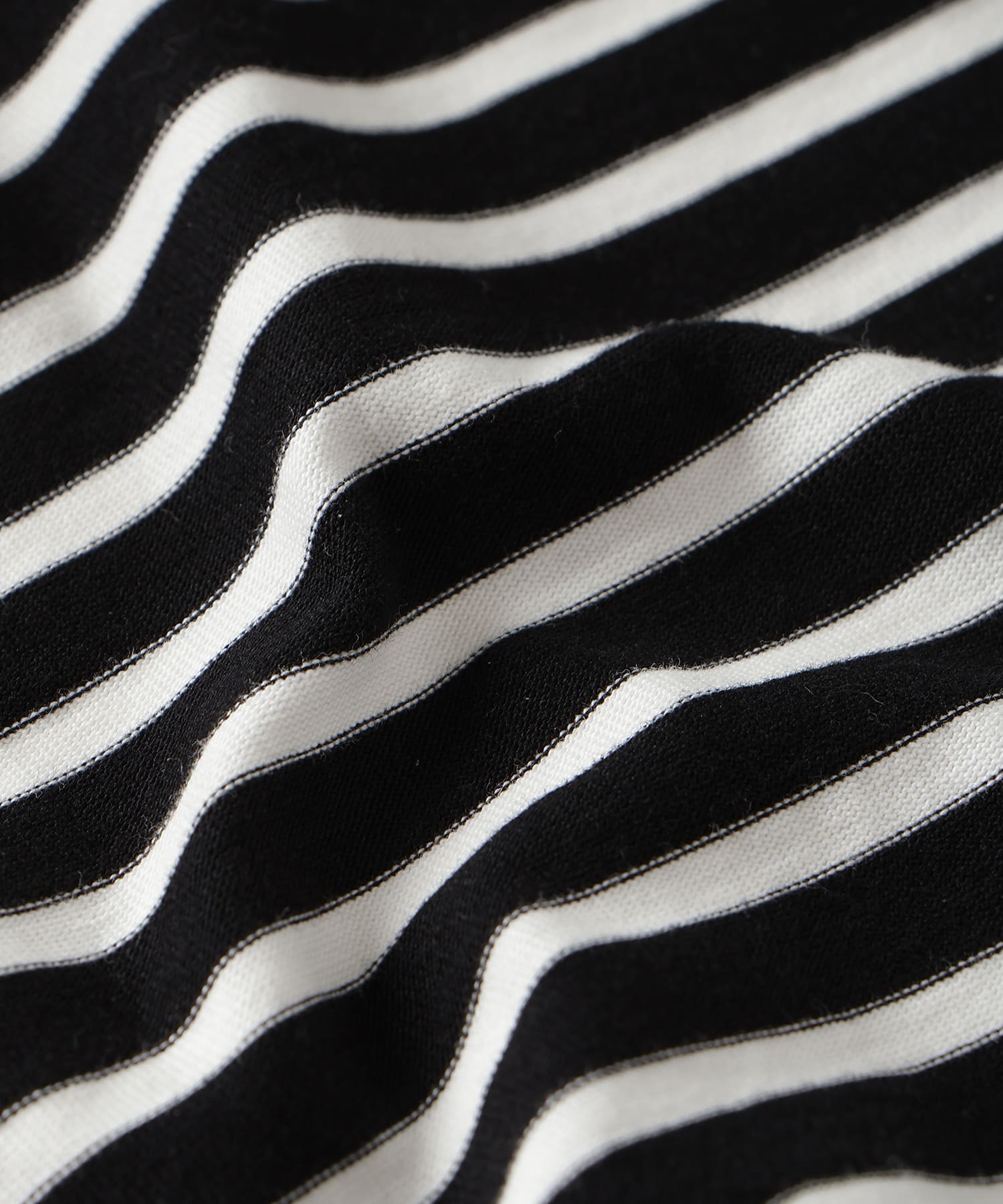 DETACHABLE BORDER L/S TEE