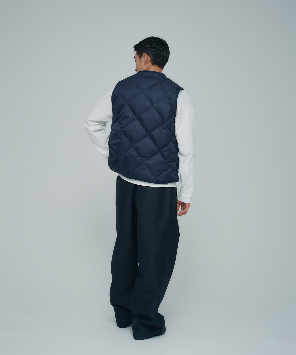 LINER DOWN VEST