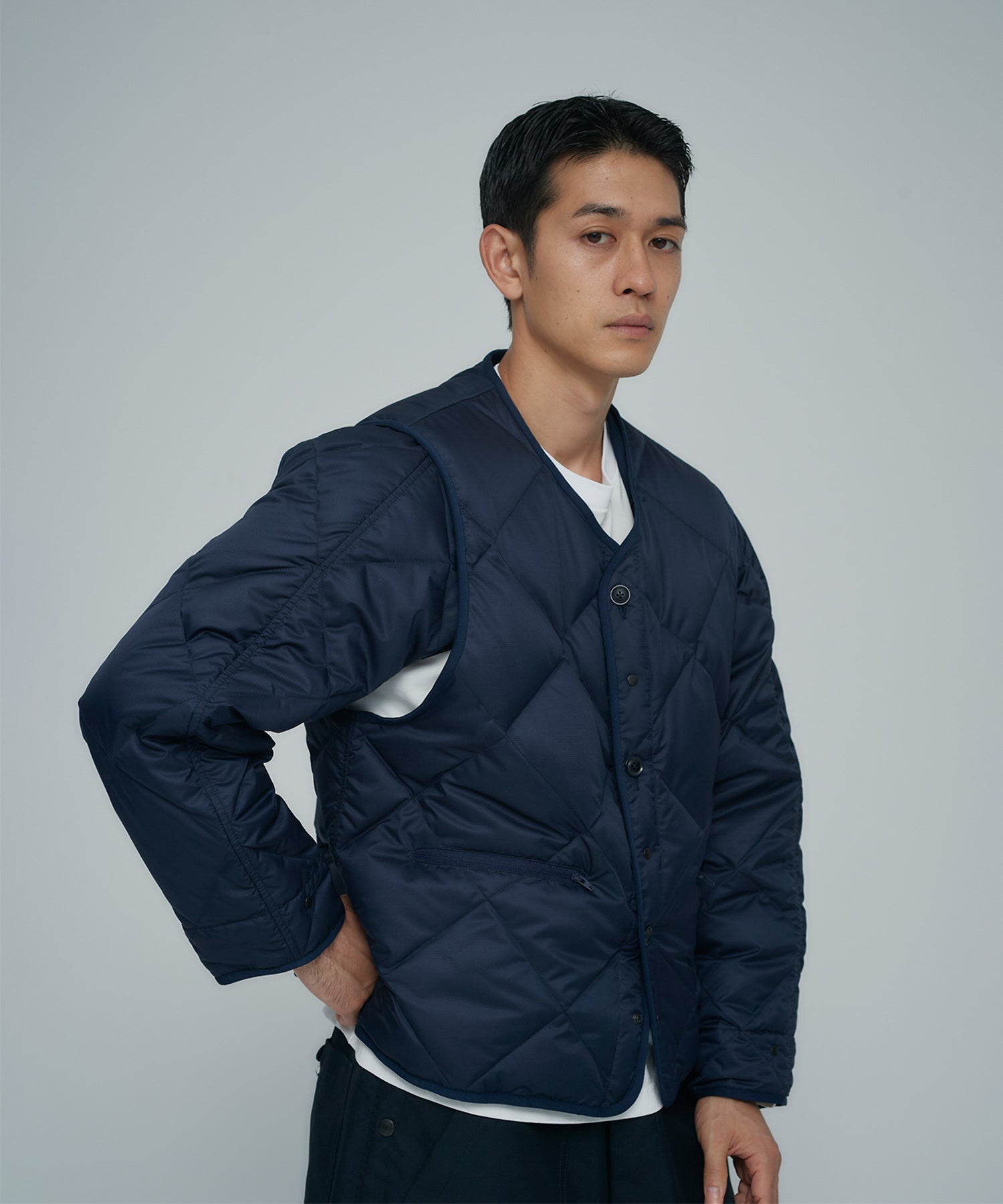着用モデル：メンズ 180cm ／ 着用サイズ：M