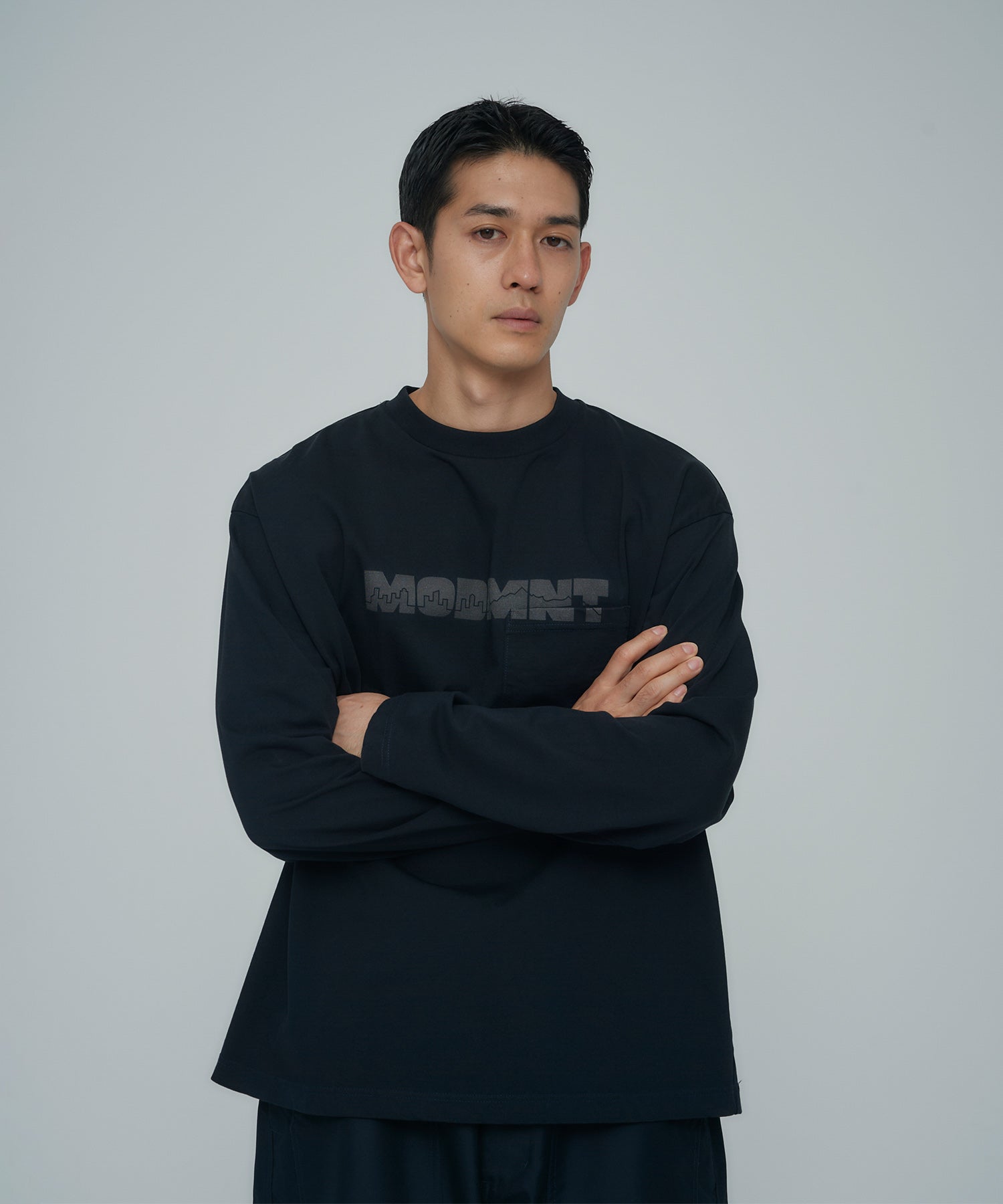 MODMNT LOGO L/S TEE