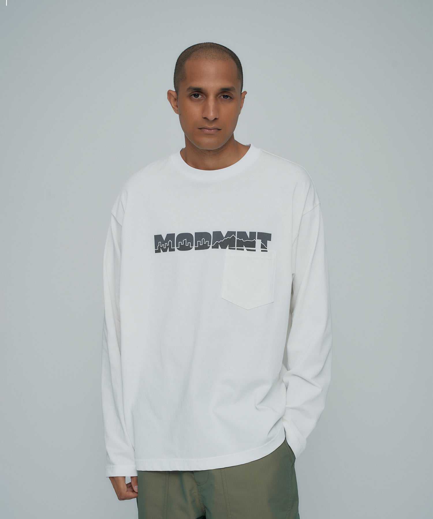 MODMNT LOGO L/S TEE